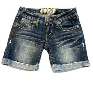 Truce Distressed Denim Bermuda Shorts‎ – Size 1 (Juniors)